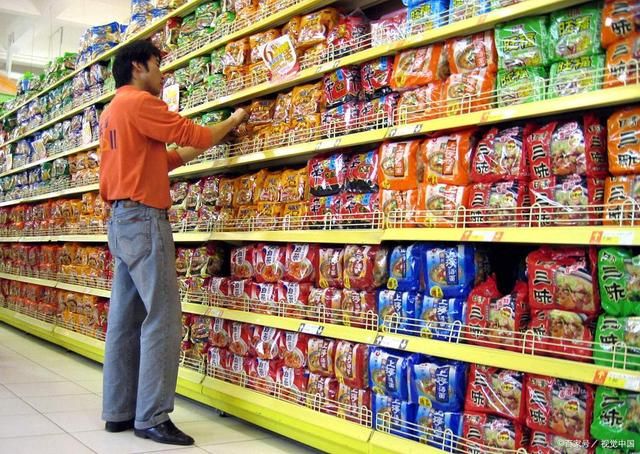 方便食品進(jìn)入熱銷(xiāo)時(shí)期，供不應(yīng)求狀況持續(xù)